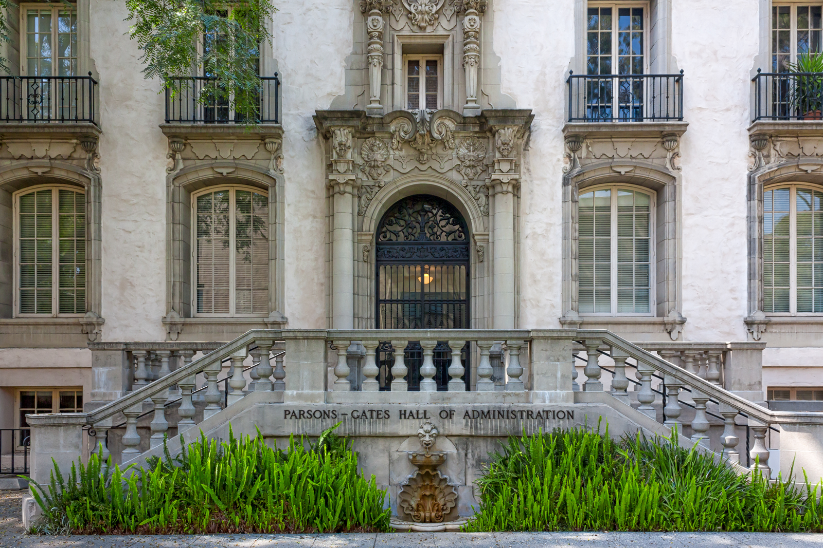 Parsons-Gates Hall on the campus of Caltech in Pasadena, California.