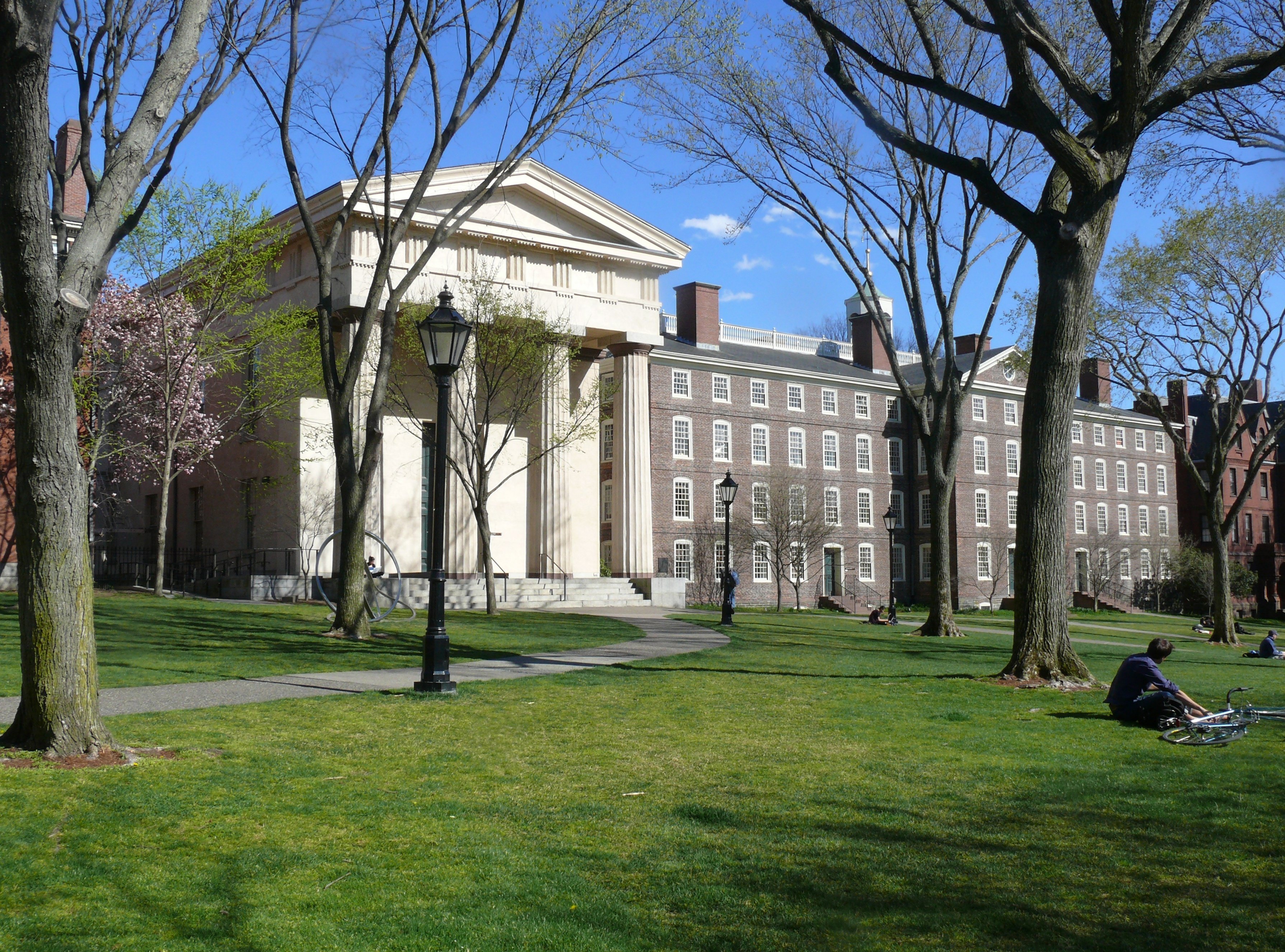 Brown_Campus_Manning_Hall_1