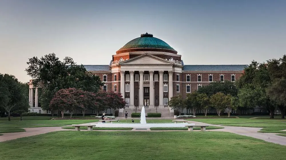 dallas-hall-on-the-campus-of-southern-methodist-university-dallas-texas-ee1b8b-1024