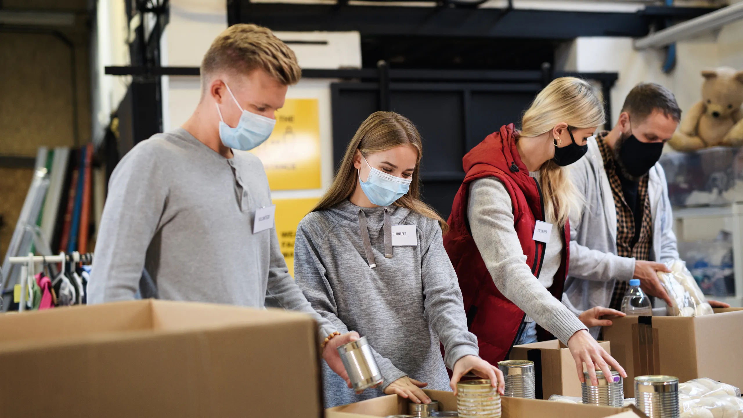volunteering in community charity