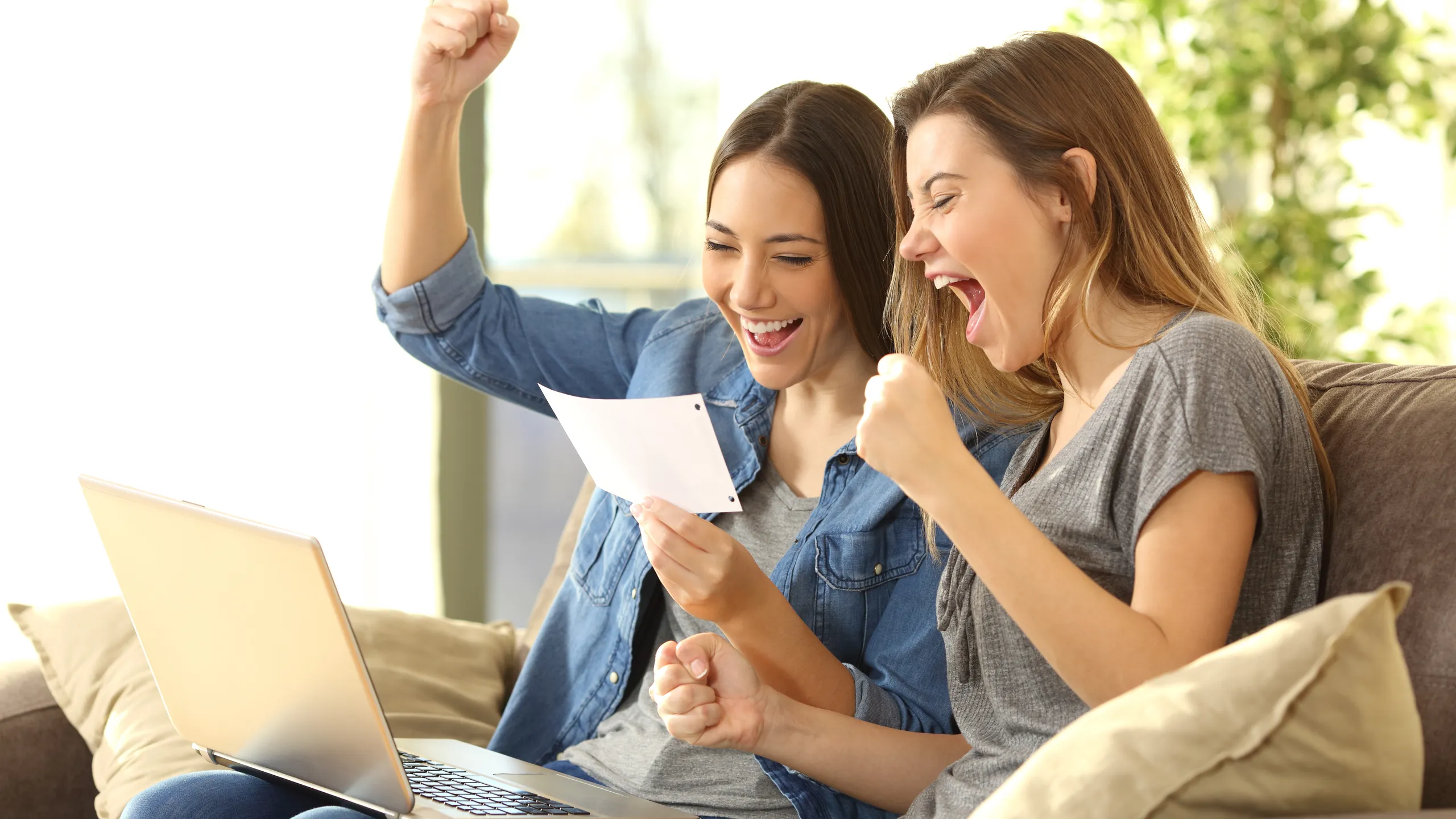 how to get a merit scholarship